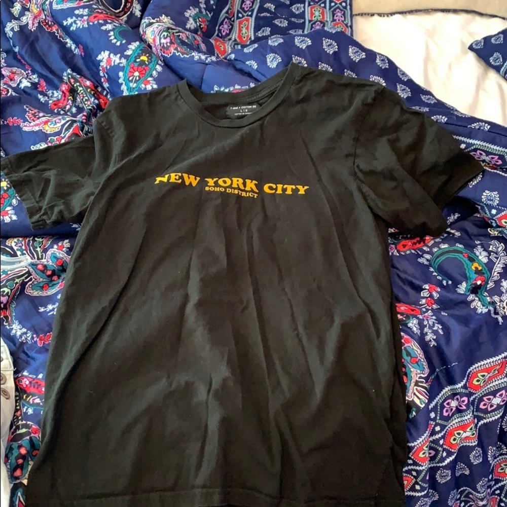 Black tee